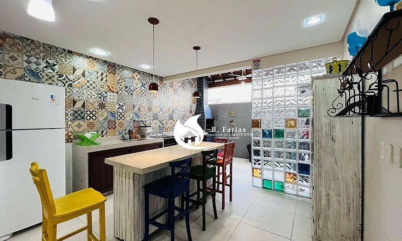 Casa Com 3 Dormitóri...