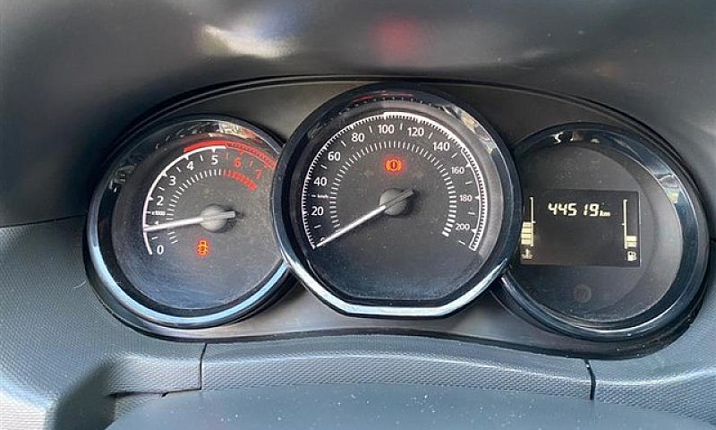 Renault Duster 1.6 1...