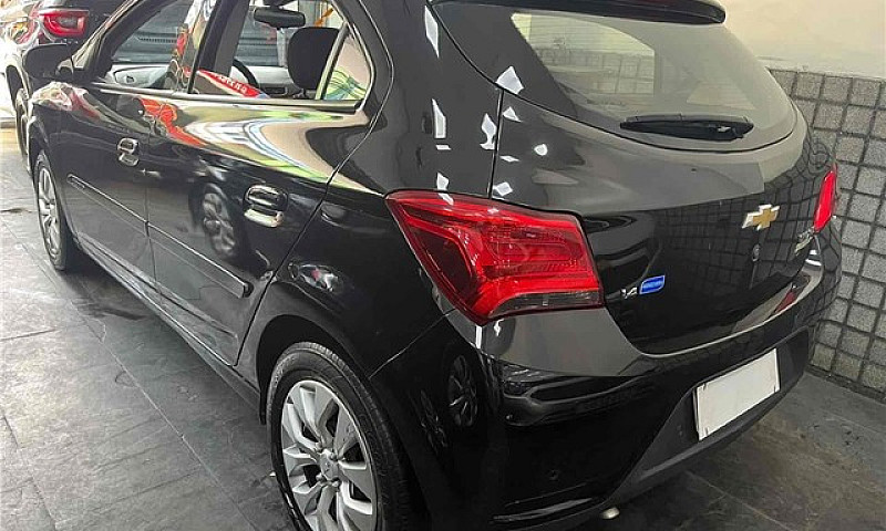 Chevrolet Onix 2017 ...