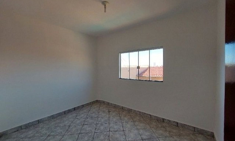 Alugo Casa Com Pisci...