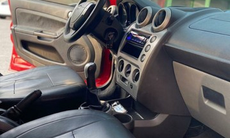Ford Fiesta Se Sedan...