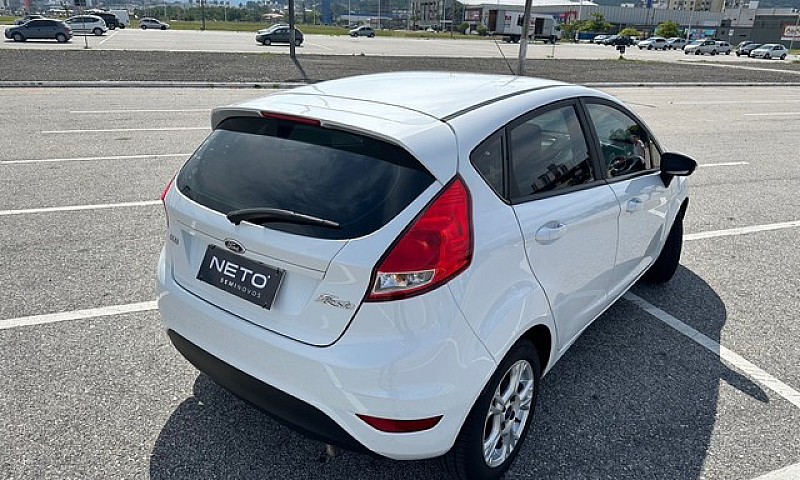 Ford Fiesta Hatch 1....