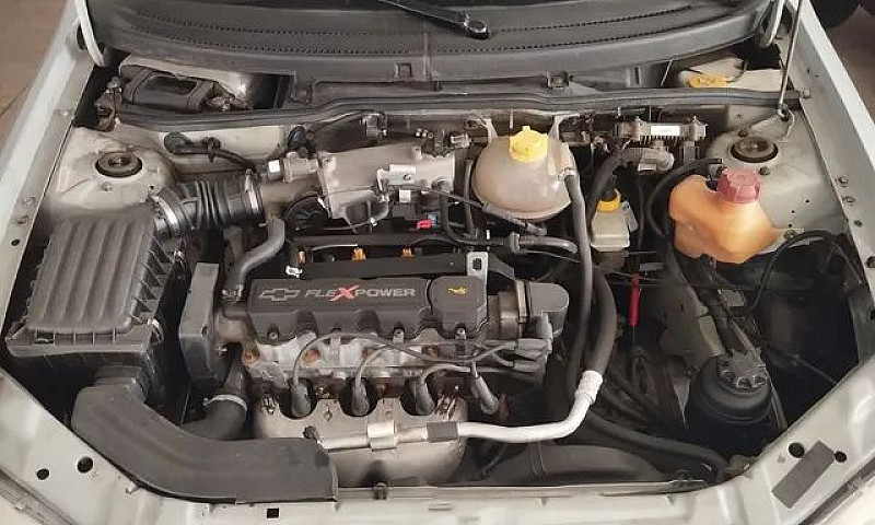 Corsa Classic Sedan ...