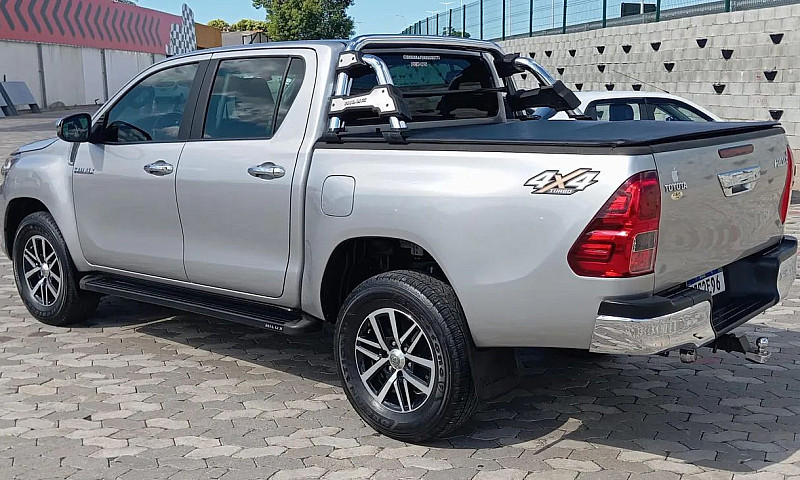Toyota Hilux Cd Sr 4...