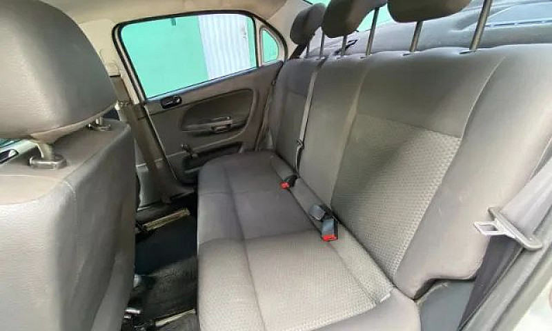 Volkswagen Voyage 1....