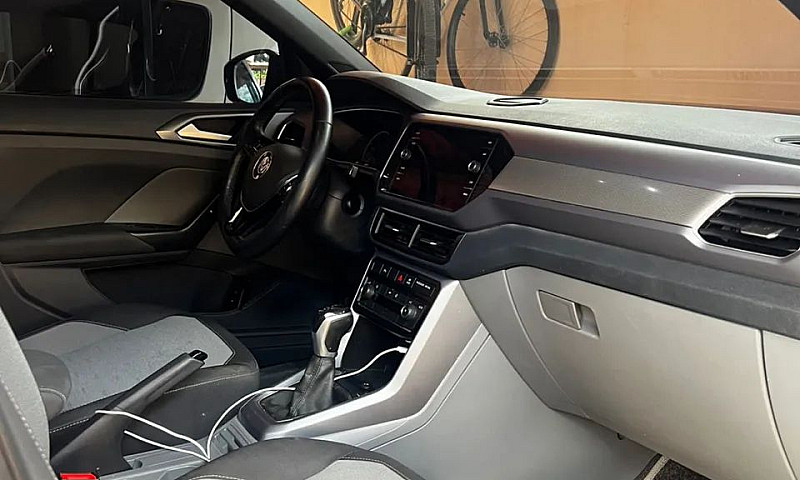 Volkswagen T-Cross C...