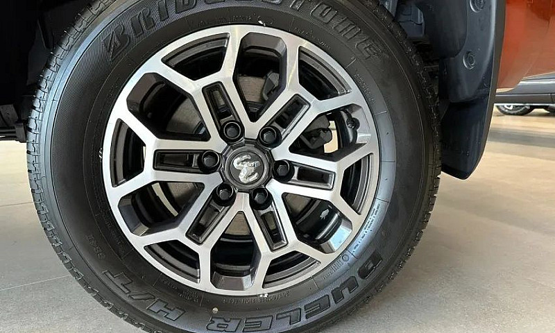 Ram Dakota Laramie 2...