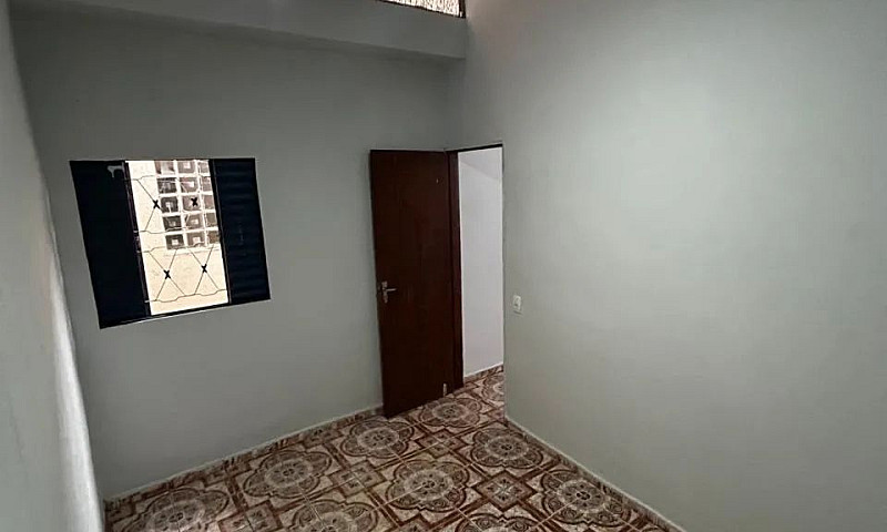 Casa De Fundo Barrac...