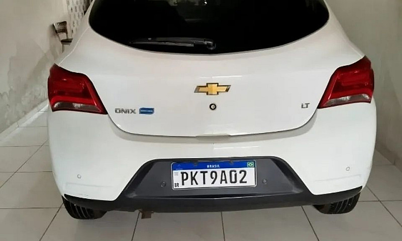 Chevrolet Onix Hatch...
