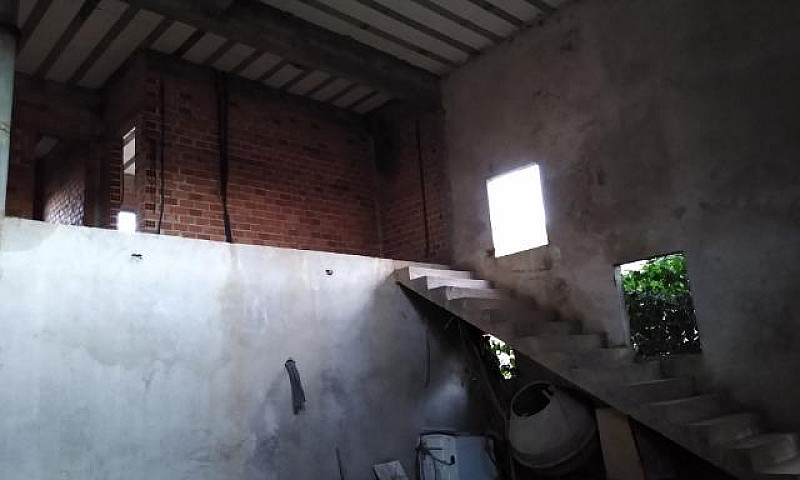 Vende-Se Triplex...