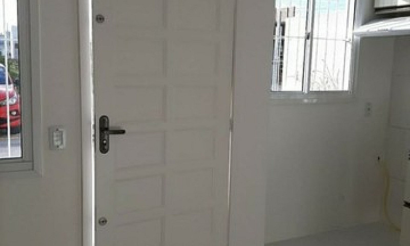 Vende-Se Casa No Pre...