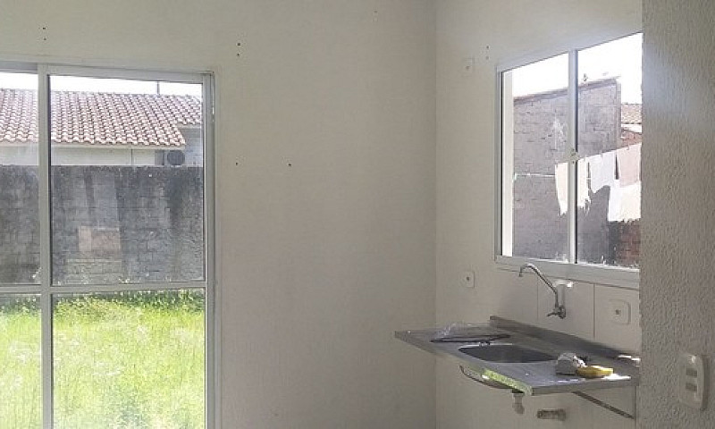 Alugo Excelente Casa...