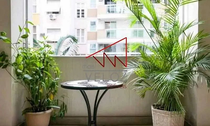 Apartamento-À Venda-...