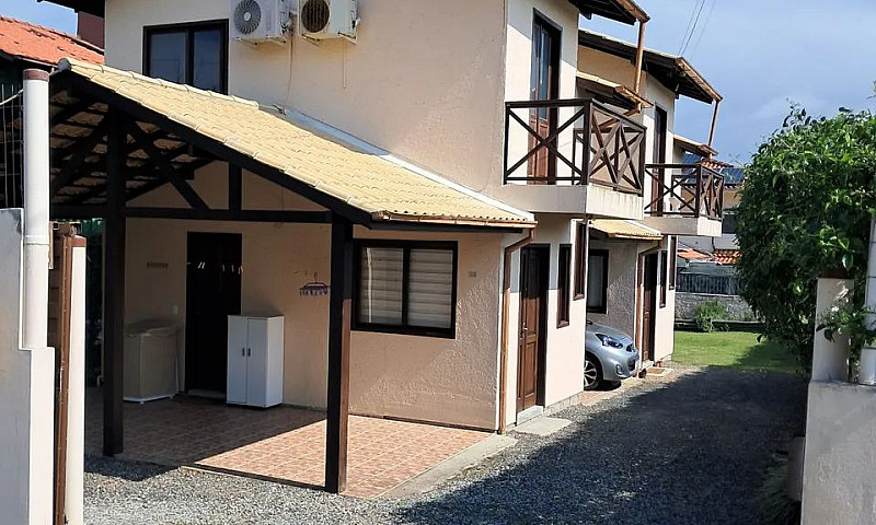 Casa 2 Quartos No Ce...