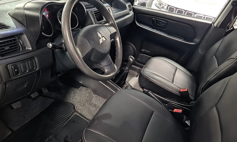 Chevrolet Onix Hatch...