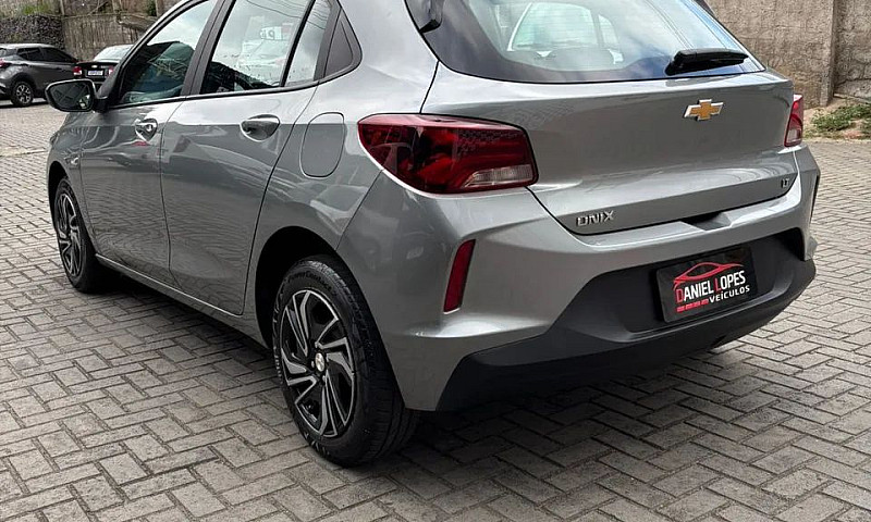 Chevrolet Onix Hatch...