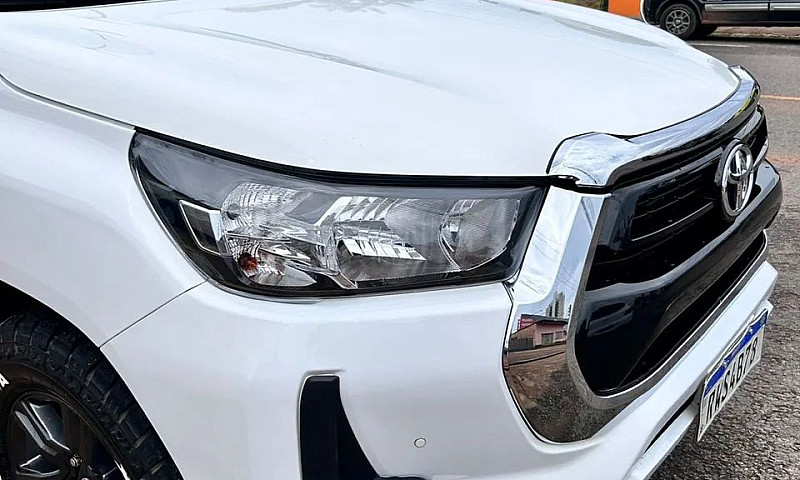 Toyota Hilux Cd Sr 4...