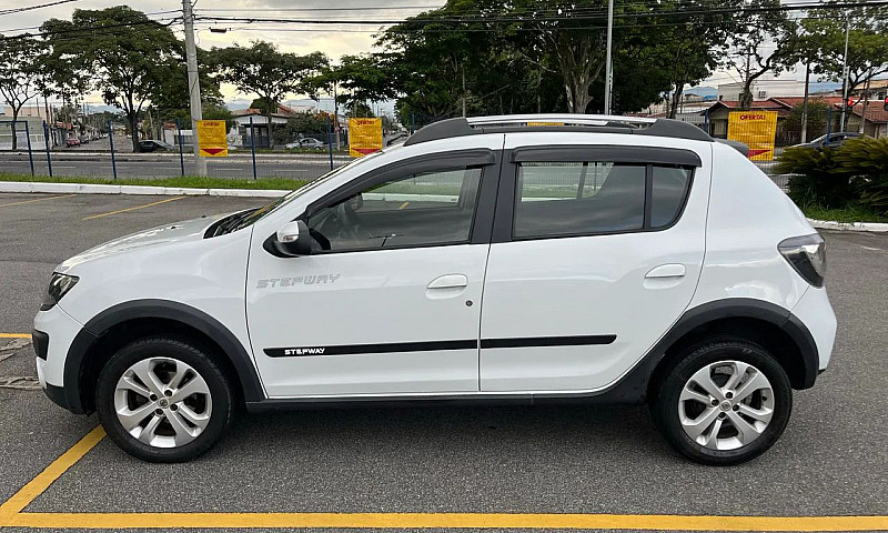 Renault Sandero Step...