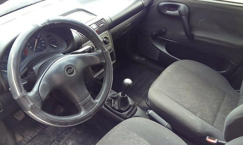 Corsa Classic 1.6 Li...