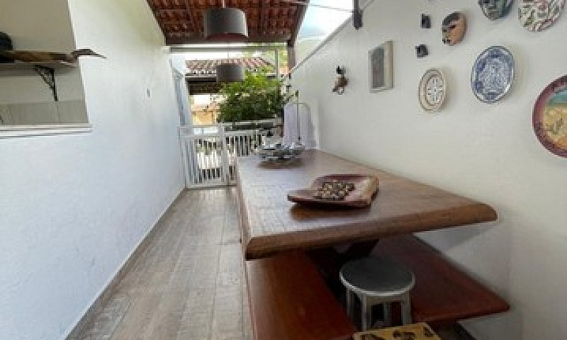 Casa De Condomínio F...