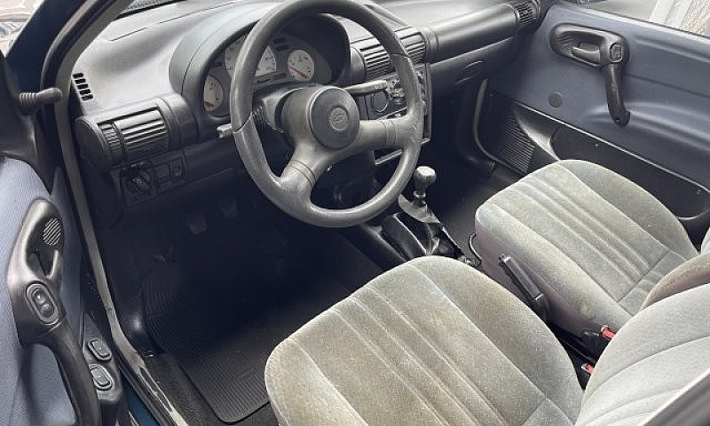 Chevrolet Corsa Hatc...