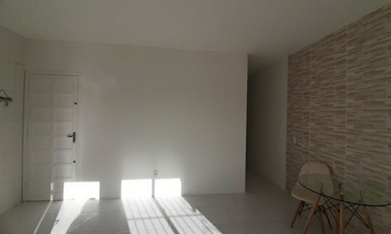Vende-Se Casa No Pre...