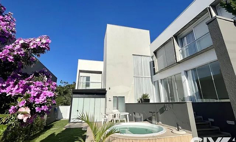 Casa Triplex Em Cond...
