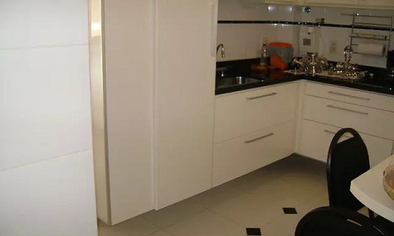 Morar Com Luxo E Con...