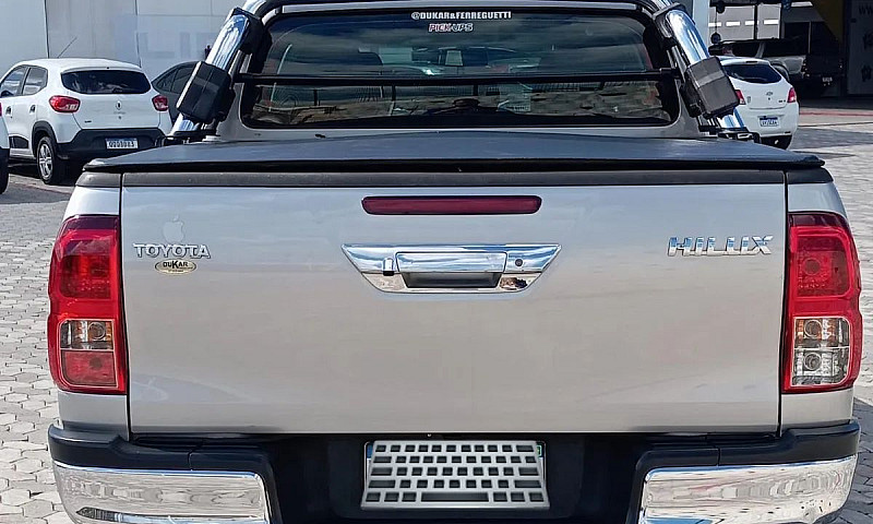 Toyota Hilux Cd Sr 4...