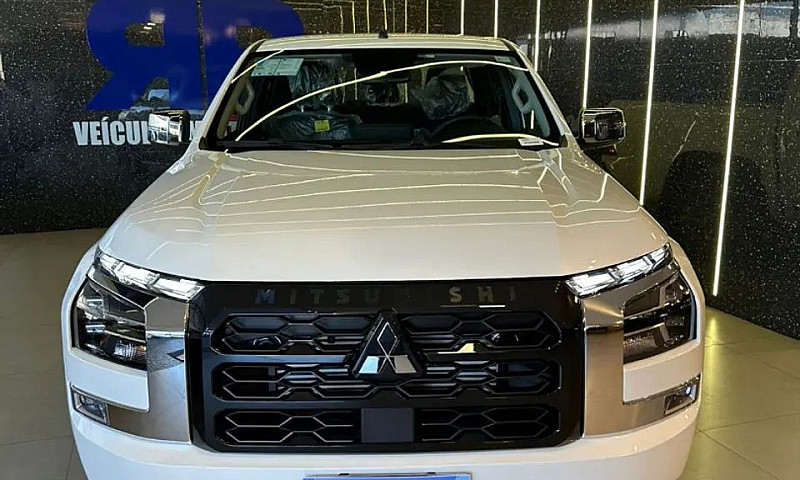 Mitsubishi Triton Hp...