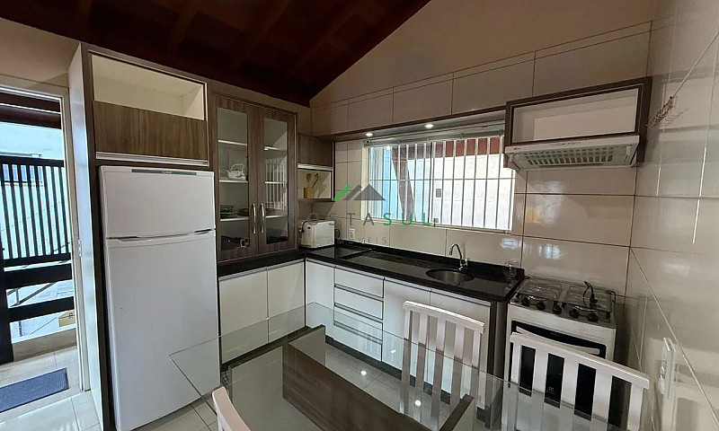 Vende-Se Casa Mobili...