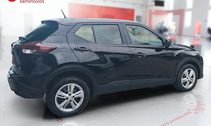 Nissan Kicks Active ...