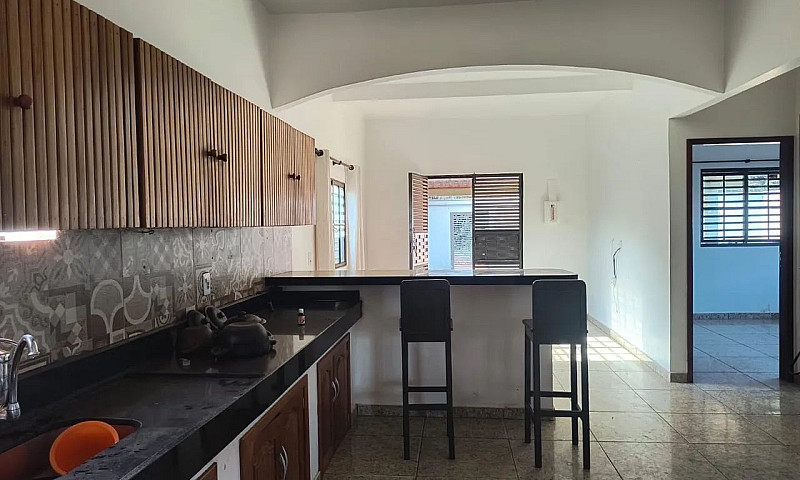 Casa Disponível Para...