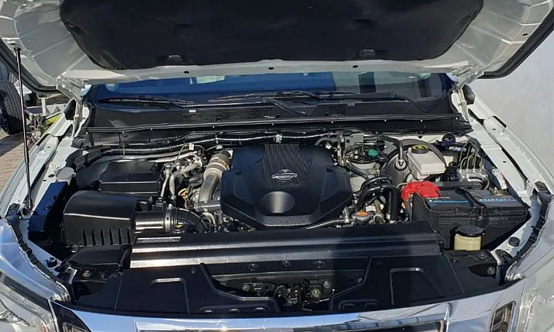 Nissan Frontier Le C...