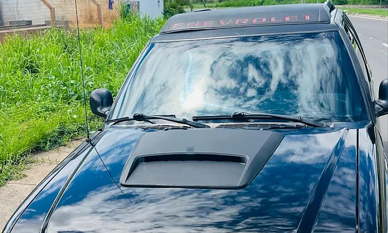 Chevrolet S10 Pick-U...