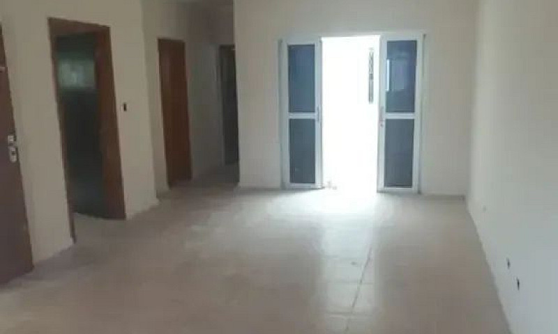 Casa Com 3 Dormitóri...