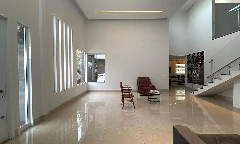Linda Casa 5 Qtos Mo...