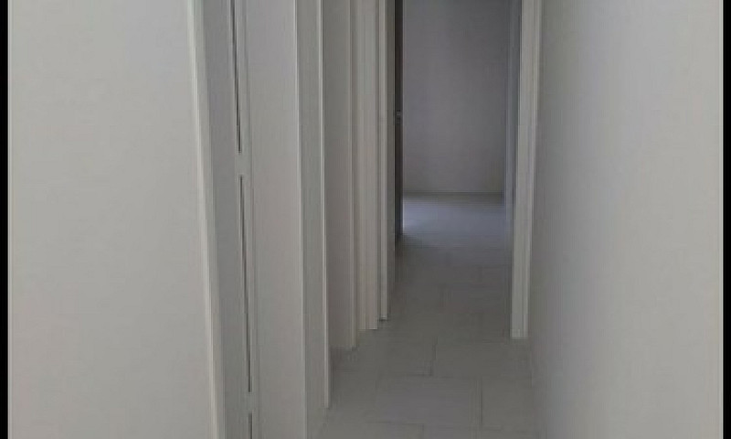 Vende-Se Casa No Pre...