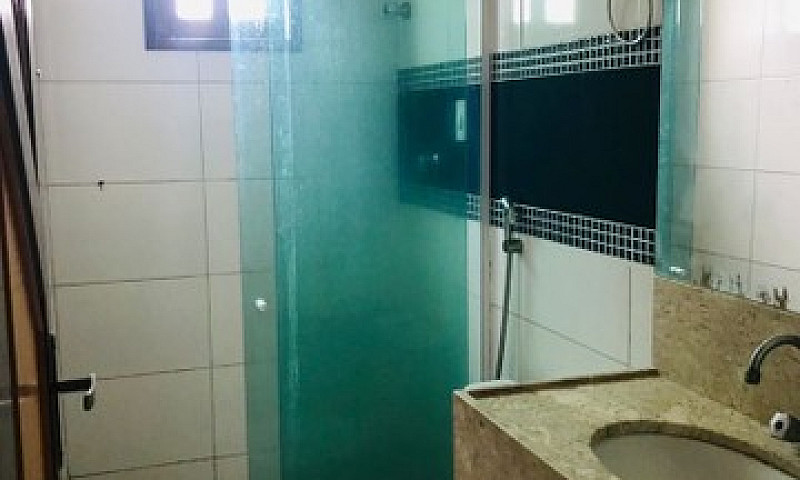 Belíssima Casa Próxi...