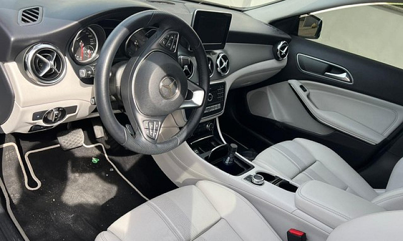Mercedes Gla200 2018...