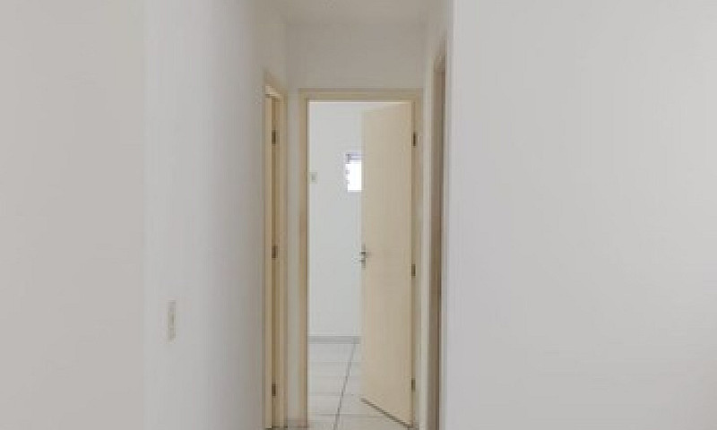 Alugo Em  Condominio...