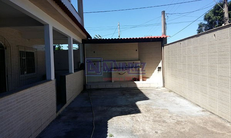 Casa Sobrado Com 2 Q...
