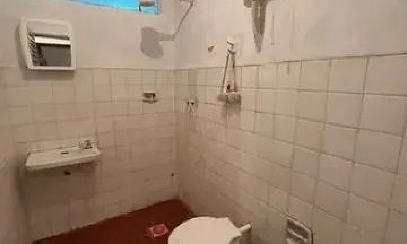 % Casa Com Três Quar...