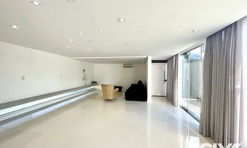 Casa Triplex Em Cond...