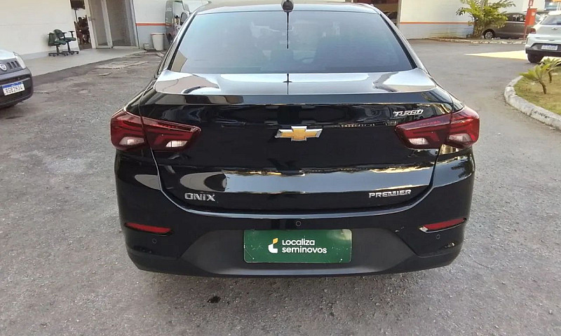 Chevrolet Onix Plus ...