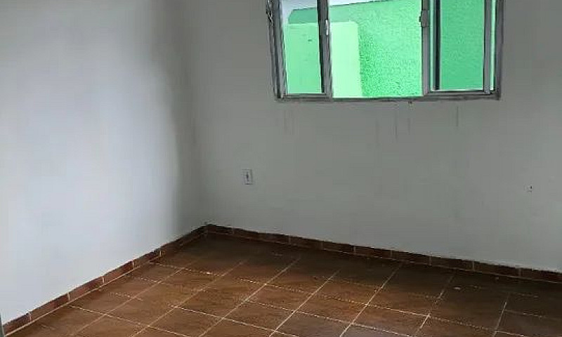 Alugo Casa Com 2 Qua...
