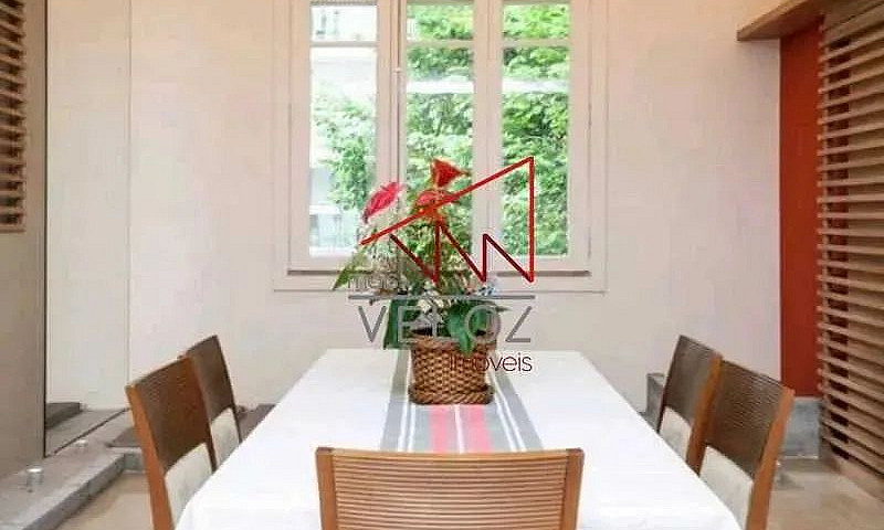 Apartamento-À Venda-...