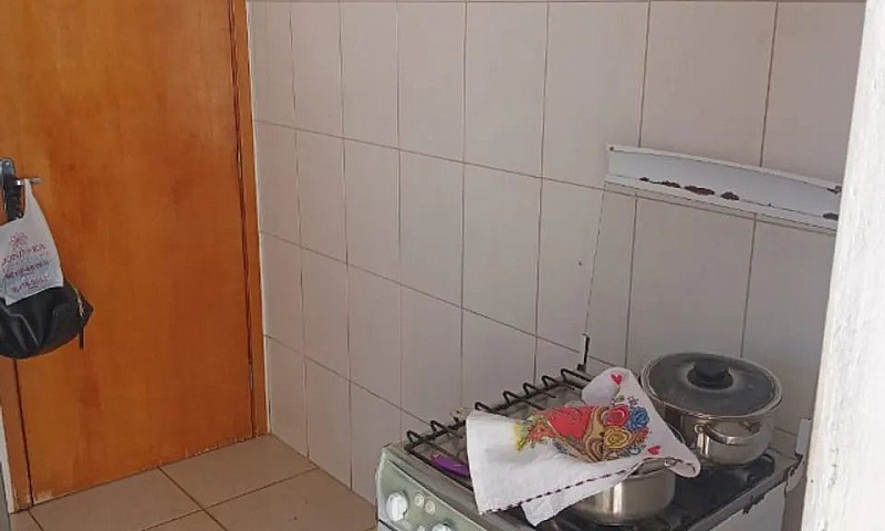 Vende Se Casa No Bai...