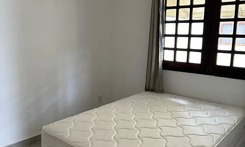 Vendo Belíssima Casa...