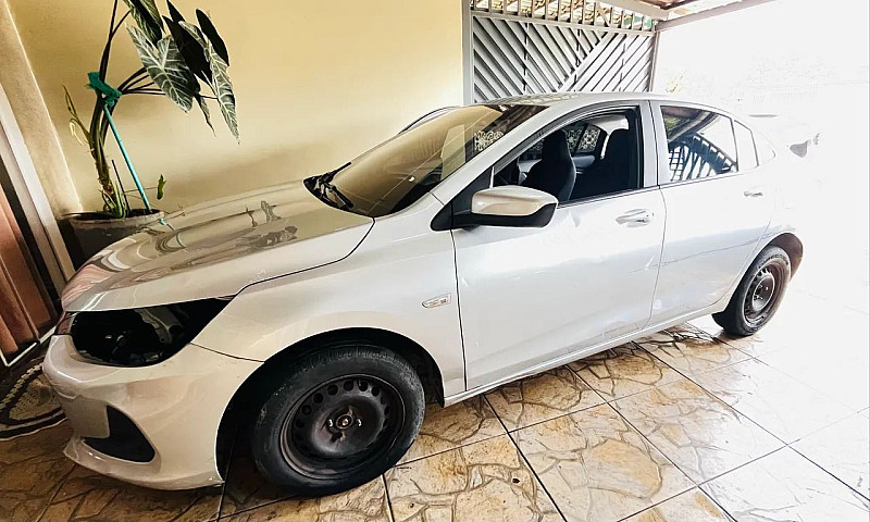 Chevrolet Onix Plus ...
